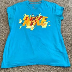 Nike tshirt